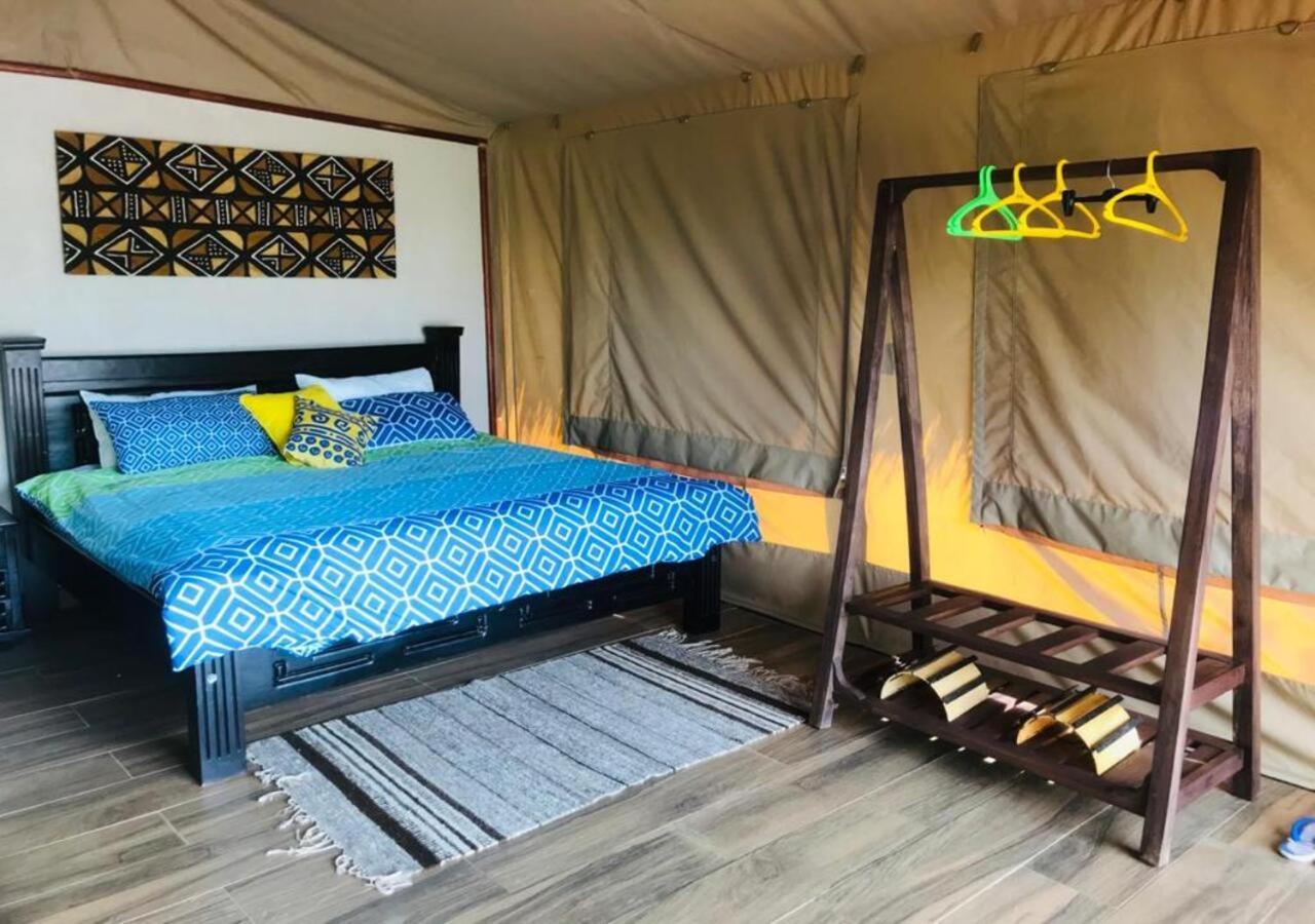 Oldonyo Orok Lodge Kajiado Ngoại thất bức ảnh