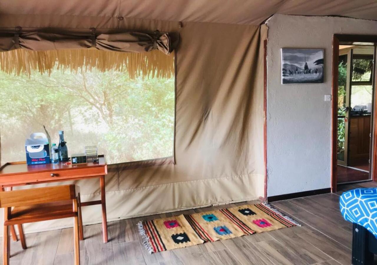 Oldonyo Orok Lodge Kajiado Ngoại thất bức ảnh