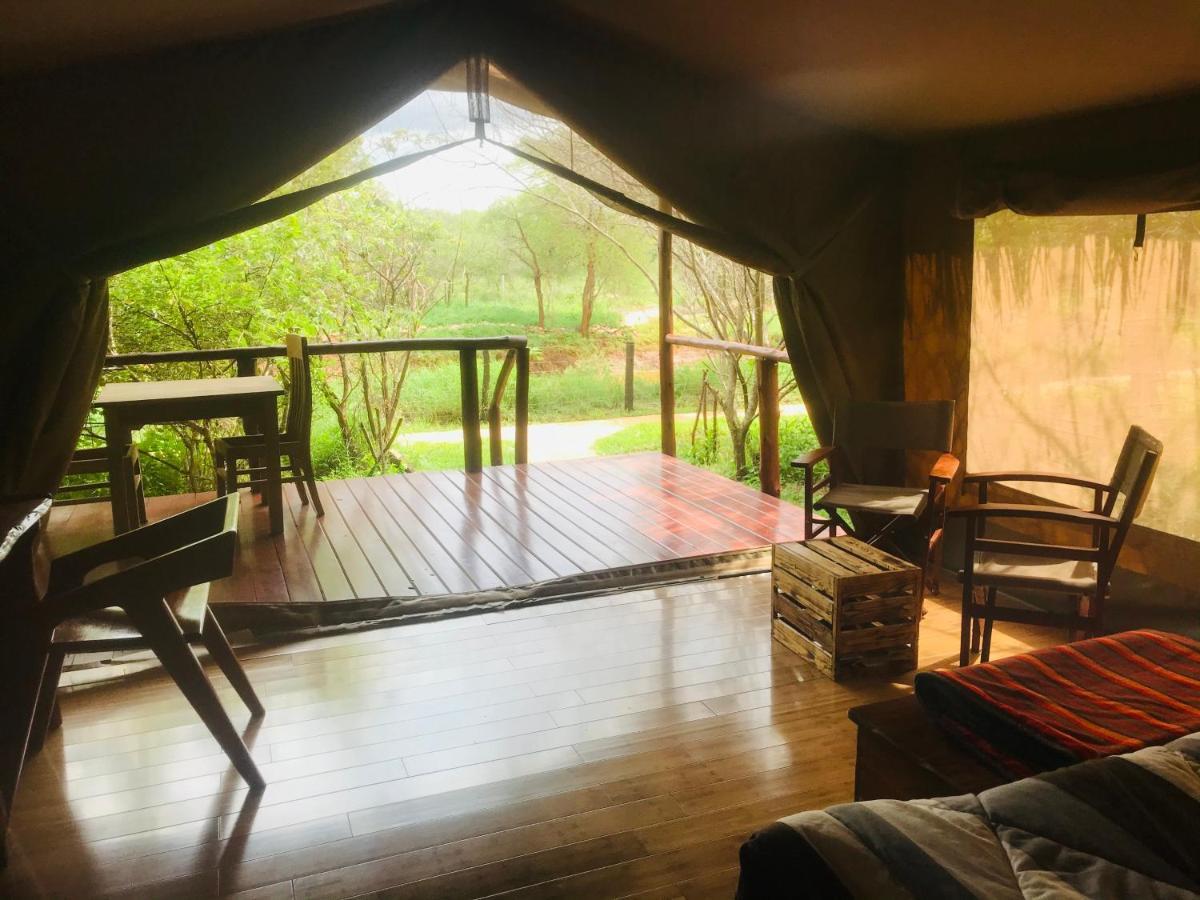 Oldonyo Orok Lodge Kajiado Ngoại thất bức ảnh
