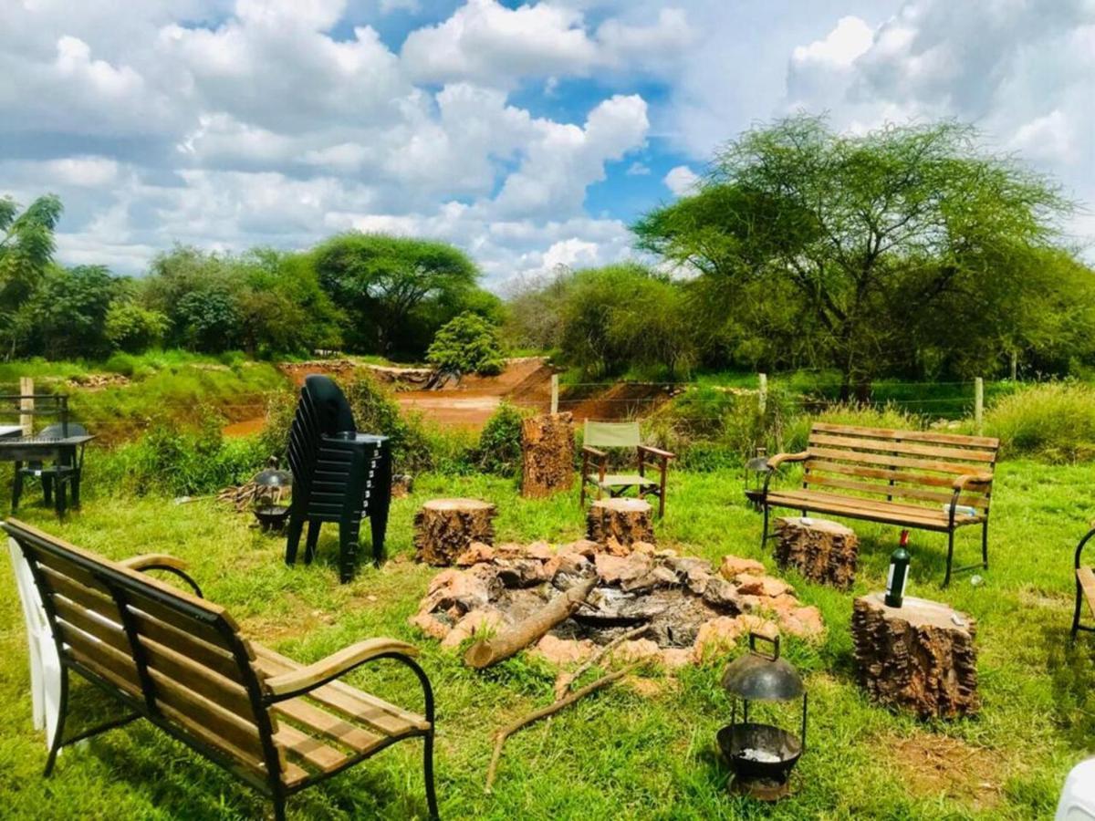 Oldonyo Orok Lodge Kajiado Ngoại thất bức ảnh