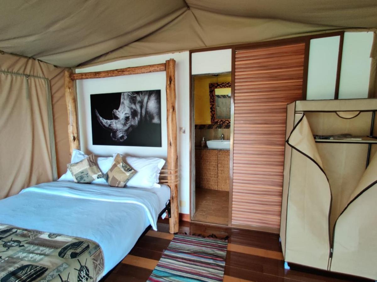 Oldonyo Orok Lodge Kajiado Ngoại thất bức ảnh