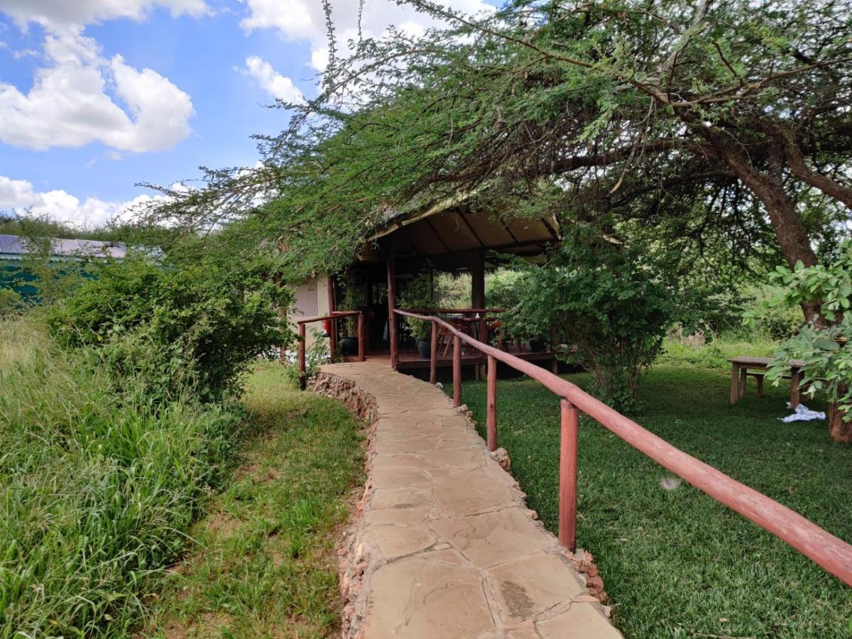 Oldonyo Orok Lodge Kajiado Ngoại thất bức ảnh