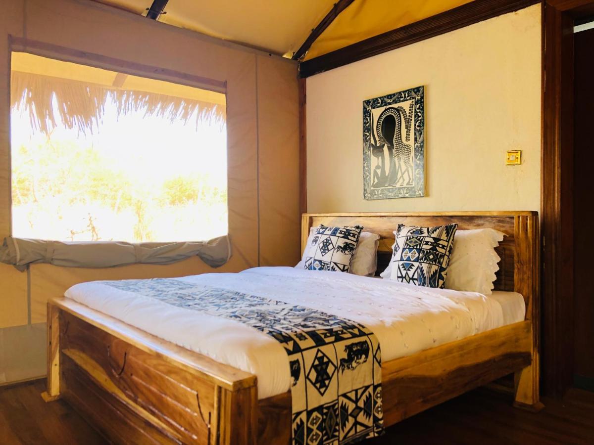 Oldonyo Orok Lodge Kajiado Ngoại thất bức ảnh