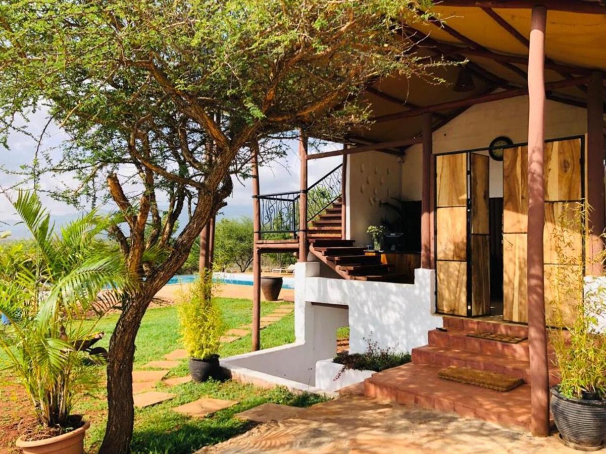 Oldonyo Orok Lodge Kajiado Ngoại thất bức ảnh